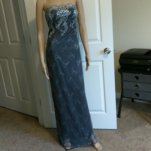 Jessica McClintock Dresses & Skirts - Strapless Jessica McClintock gown